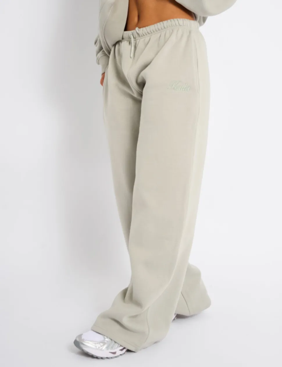 Sale Kaiia Studio Script Logo Wide Leg Joggers Matcha Sculpt & Leisure | Kaiia The Label