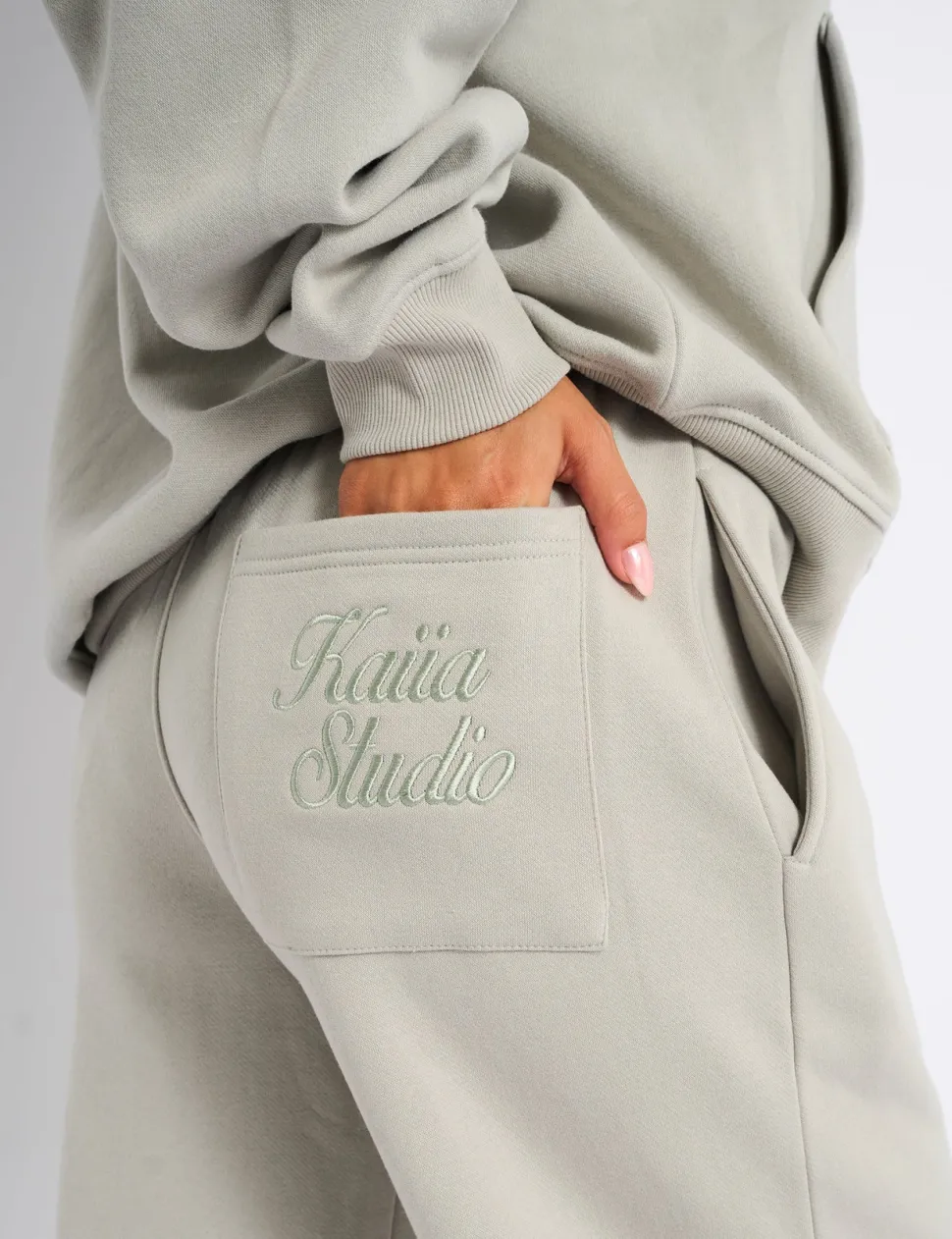 Sale Kaiia Studio Script Logo Wide Leg Joggers Matcha Sculpt & Leisure | Kaiia The Label