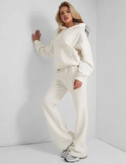 Best Sale Kaiia Wide Leg Sweat Pants in Vanilla Sculpt & Leisure | Kaiia The Label