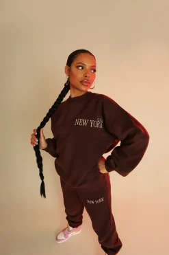 Cheap New York Oversized Sweatshirt Chocolate Sculpt & Leisure | Kaiia The Label