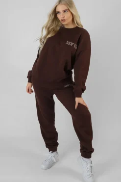 Cheap New York Oversized Sweatshirt Chocolate Sculpt & Leisure | Kaiia The Label