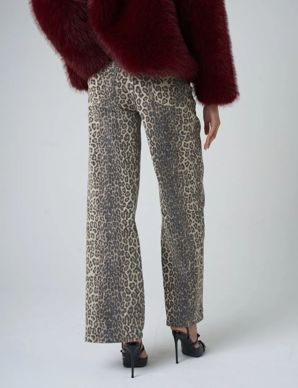 Best Straight Fit Mid Rise Jean Trousers